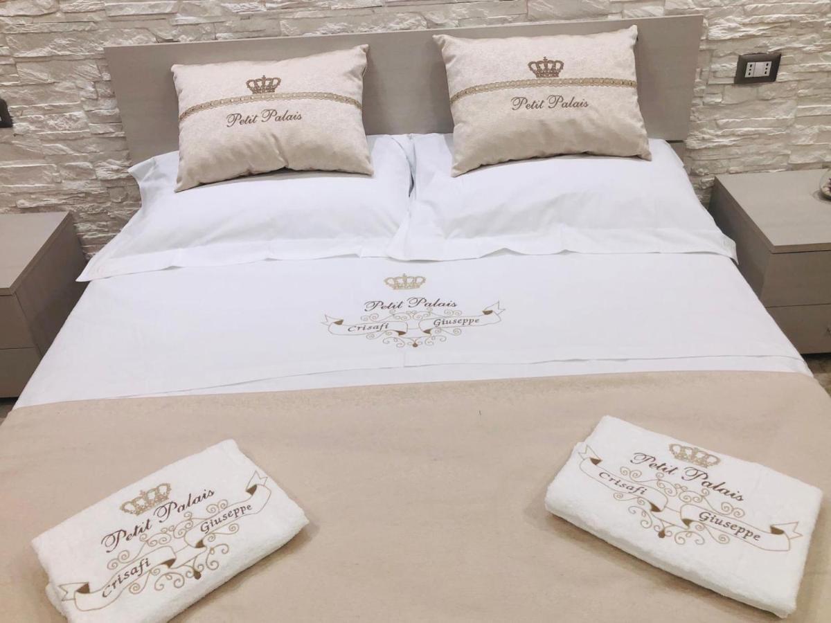 Suite Petit Catania Bagian luar foto