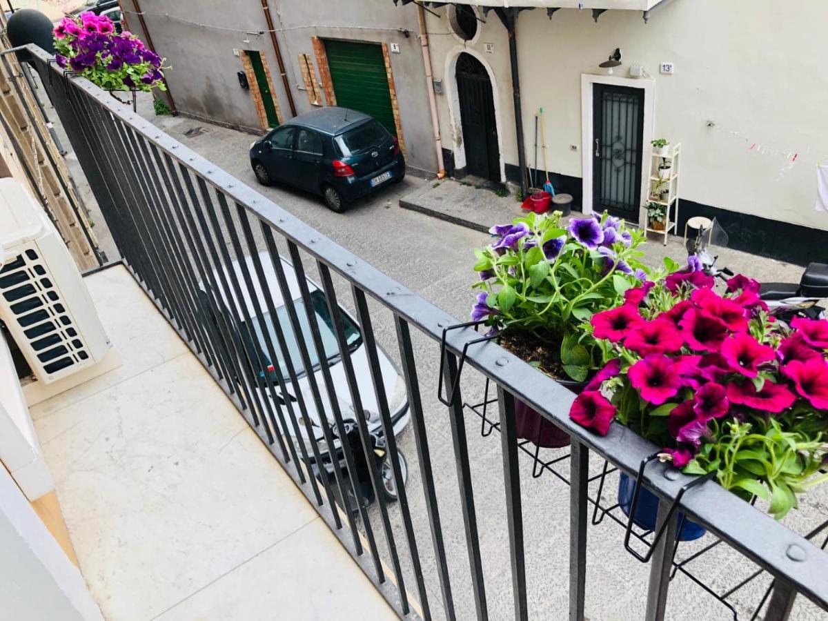 Suite Petit Catania Bagian luar foto