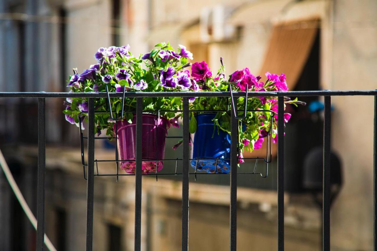 Suite Petit Catania Bagian luar foto