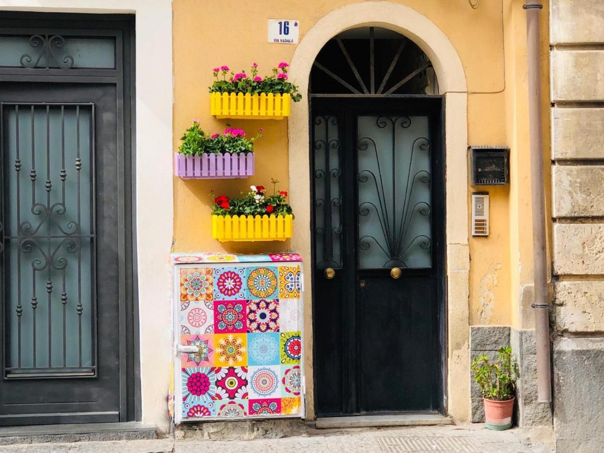 Suite Petit Catania Bagian luar foto