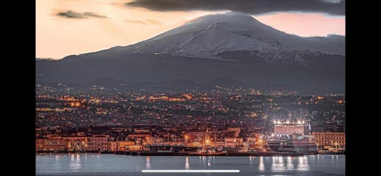 Suite Petit Catania Bagian luar foto